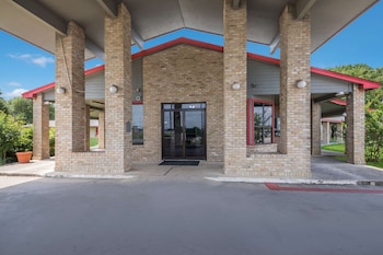 Americas Best Value Inn Lockhart,Lockhart>>Caldwell,2.5 star