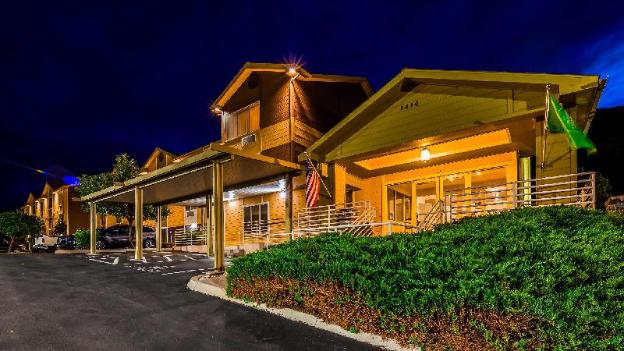 Best Western Topaz Lake Inn,Eureka>>Carson City,2.5 star