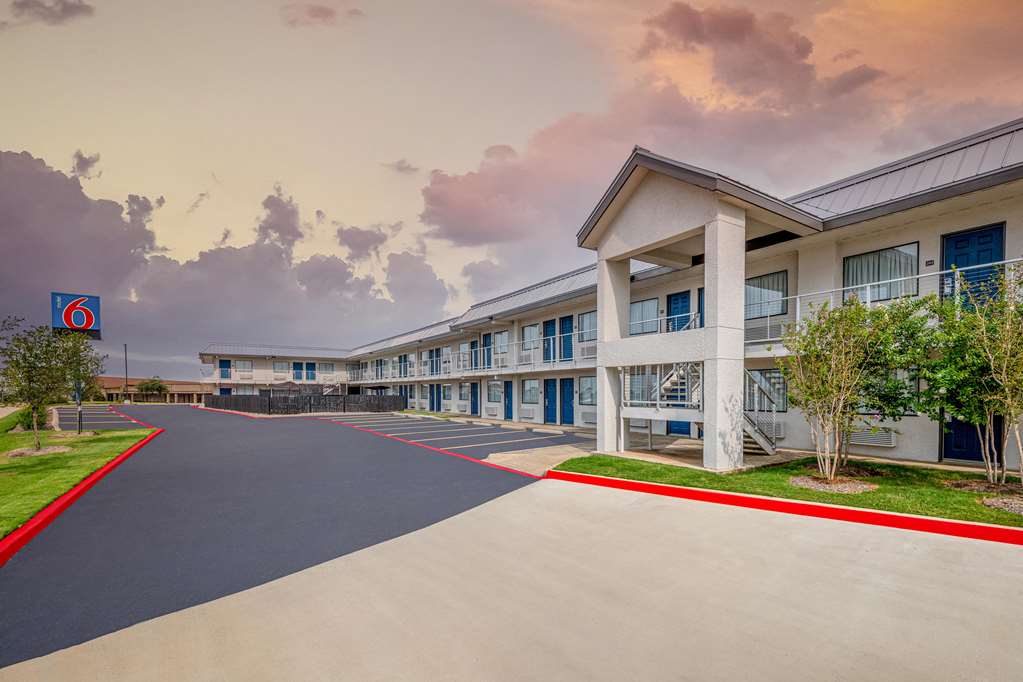 Motel 6 Euless, Tx - Dallas,Euless>>Dallas,2 star