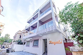 Hotel Royals,,3 star