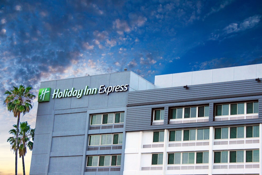 Holiday Inn Express Van Nuys By Ihg,Northridge>>Los Angeles,3 star