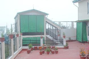 kanatal pinnacle house by stayapart