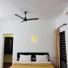 Hotel Sunday - Townhouse Club Airport Trivandrum,India>>Thiruvananthapuram,3 star