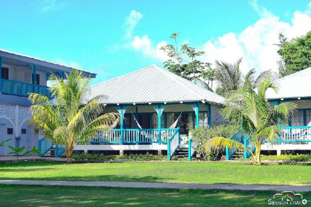 Arenas Beach Hotel,Near Karen Tucker Municipal Stadium,3.5 star
