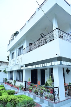 Dhairya Villa Home Away From Home,India>>Jammu,2 star