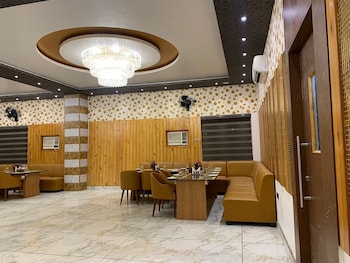 avadh sunshine palace hotel and resort