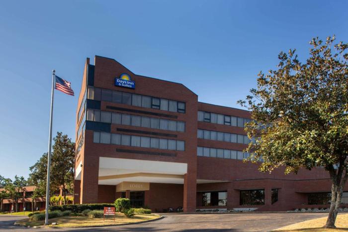 Days Inn & Suites By Wyndham Tallahassee Conf Center I-10,Florida>>Tallahassee,2.5 star