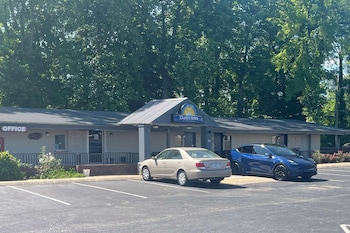 days inn by wyndham salisbury nc