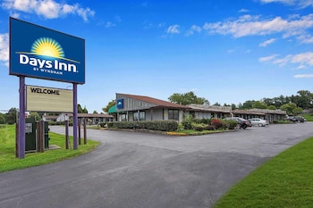 Days Inn By Wyndham Liverpool/Syracuse,Salina>>Liverpool,2 star