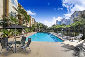 baymont by wyndham orlando international dr universal blvd