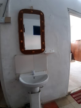 mamdali guest house
