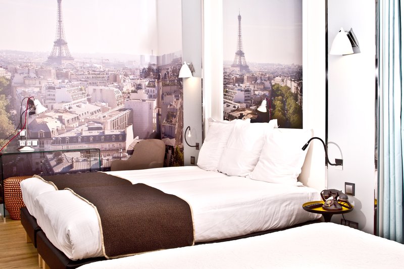 Stella,Batignolles>>Arc De Triomphe,3 star