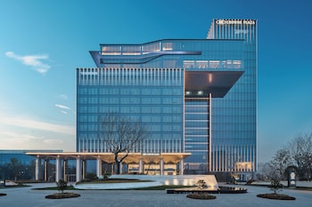 Crowne Plaza Ezhou, An Ihg Hotel,China>>Ezhou,4 star