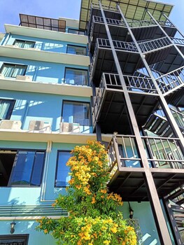 ployburi boutique hotel
