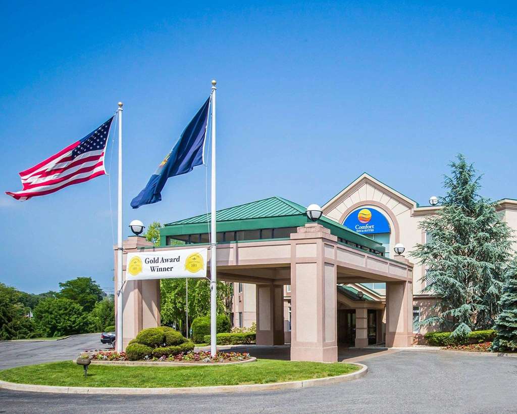 Comfort Inn & Suites,Near New York Medical College,3 star