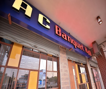 Hotel Lake View,India>>Dungarpur,2 star