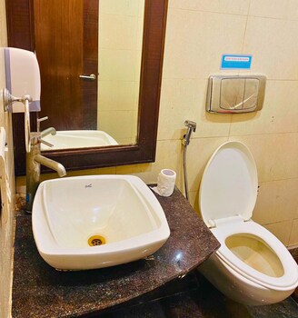 Qotel Hotel Pitampura