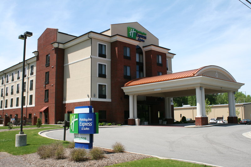 Holiday Inn Express Hotel & Suites Rockingham, An Ihg Hotel,Hoffman>>Fayetteville,2.5 star