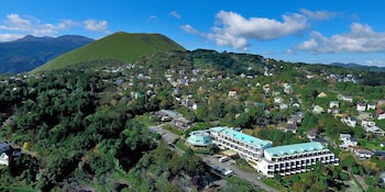 izukogen wanwan paradise hotel and cottage
