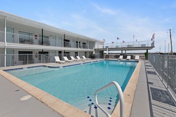 The Beach House,United States Of America>>Wildwood,2.5 star