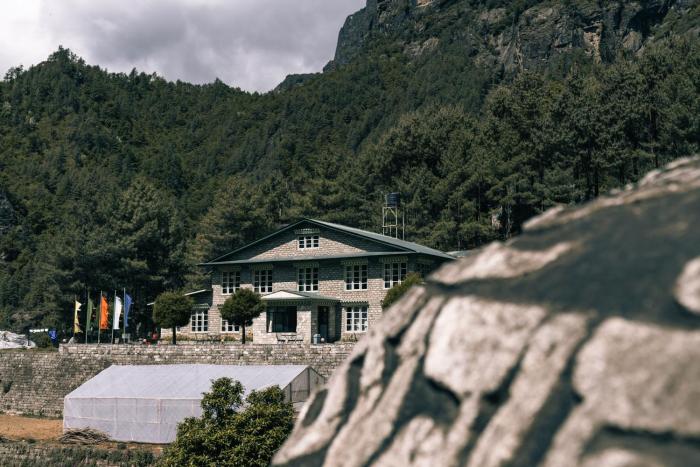 Mountain Lodges Of Nepal - Monjo,Lukla>>Khumjung,2.5 star