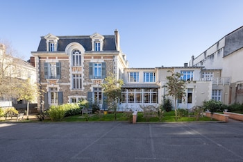 la maison blanche apparthotels climatises de charme chic and cosy centre ville