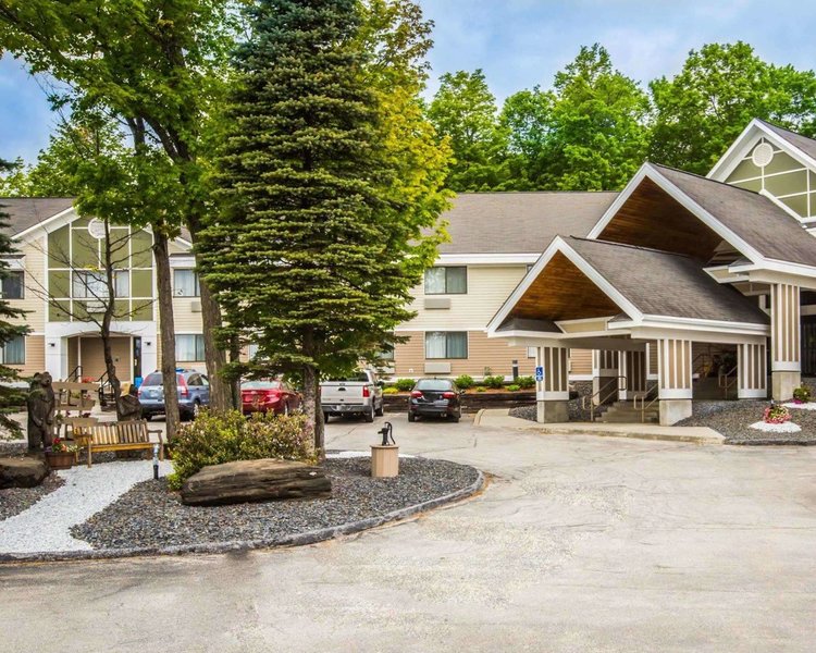 Comfort Inn & Suites Montpelier-Berlin,Burlington>>Berlin,2.5 star