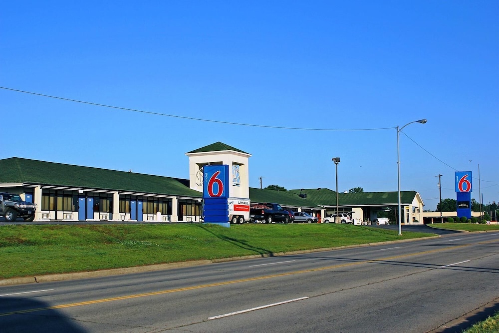Motel 6 Sallisaw, Ok,Sequoyah>>Sallisaw,2 star