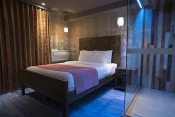Hotel Le Rivage,Laval>>Bois-Des-Filion,3.5 star
