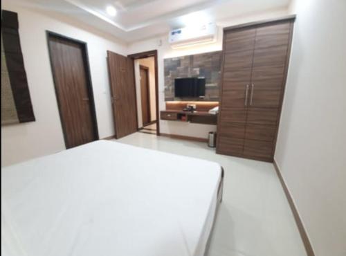 Hotel Golden Palace,Madhya Pradesh>>Gwalior,3 star