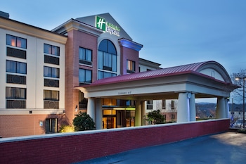 Holiday Inn Express & Suites Greenville - Downtown By Ihg,Greenville - Spartanburg>>Greenville,3 star