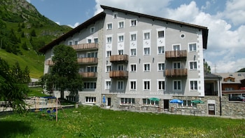 Hotel Grischuna,Bivio>>Albula,3 star