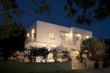 Hotel Doukissa,Paros>>Parikia,2 star