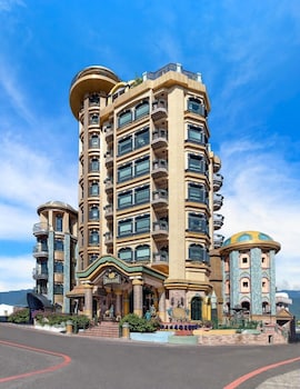 hotel moon