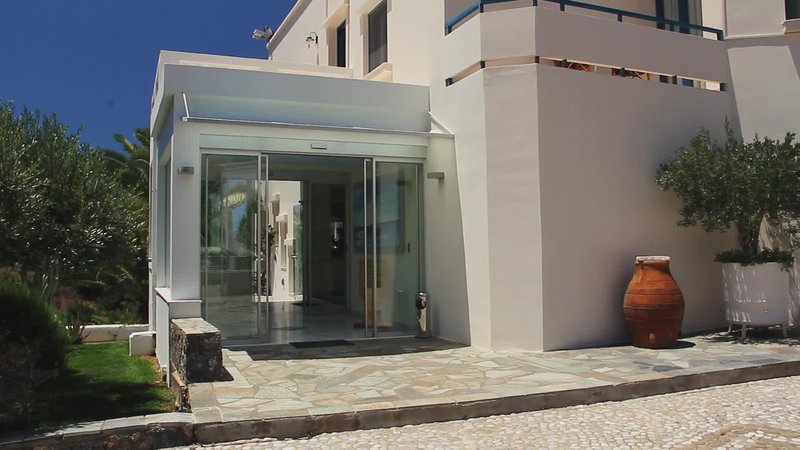 Paralos Irini Mare,Near The Beach,4 star