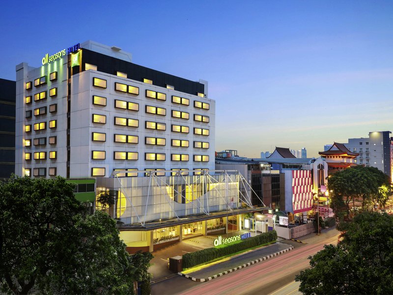 ibis styles jakarta gajah mada hotel