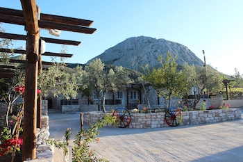 Acrocorinth Apartments,Loutraki-Agioi Theodoroi>>Corinth,0 star