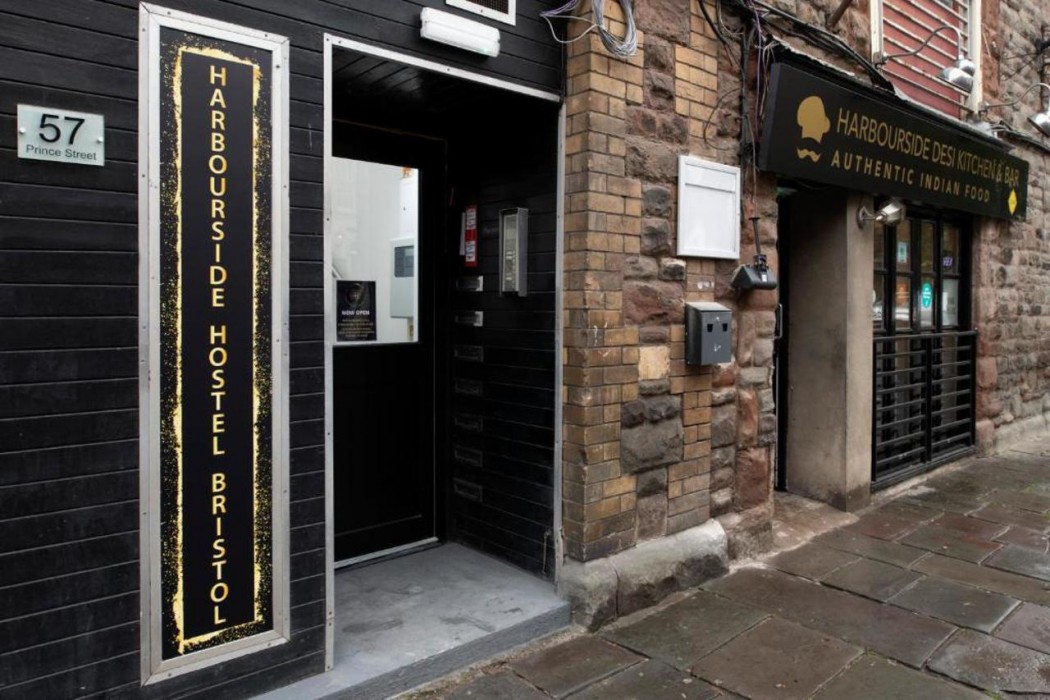 Harbourside Hostel Bristol,England>>Bristol,1 star