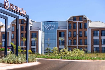 Royal Tulip Holambra,Holambra>>Campinas,2 star