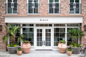 the pinch hotel