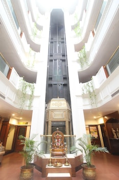 Quality Inn Residency,Near Birla Mandir Temple,3 star