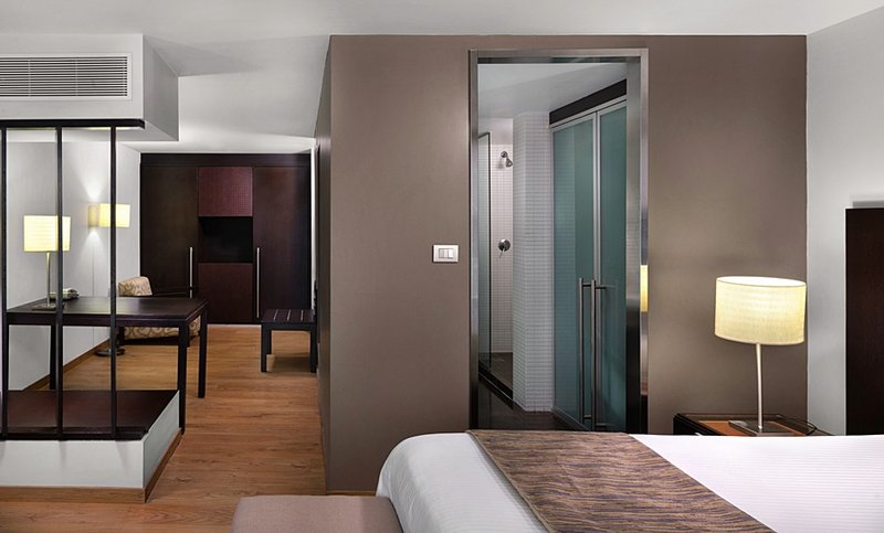 Exe Suites Reforma,Near The Angel Of Independence Monument,4 star