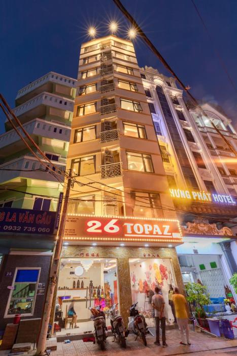 26 topaz hotel