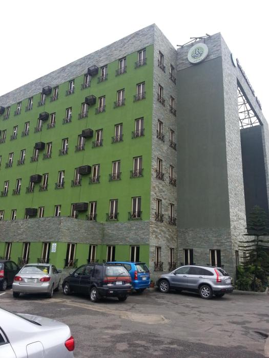 de rembrandt hotels and suites