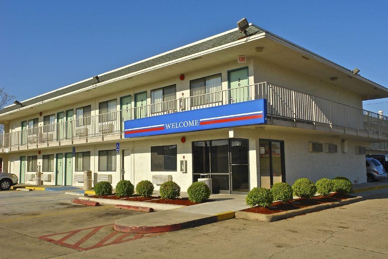 super 7 inn