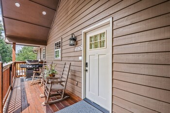 roundtop mountain ridge 2 bedroom cabin by redawning