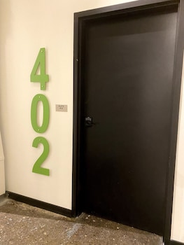 424 Gold Way-Apt 402, 2 Bed/1Bath,Pennsylvania>>Pittsburgh,0 star