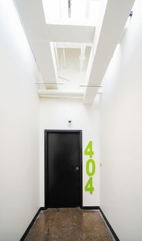 424 gold way apt 404 2bed 1bath