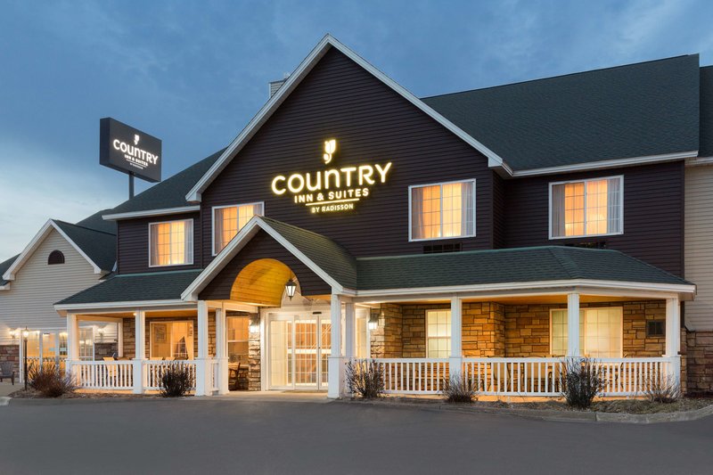 Country Inn & Suites By Radisson, Little Falls, Mn