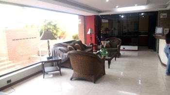 Miramar Suites,,3 star